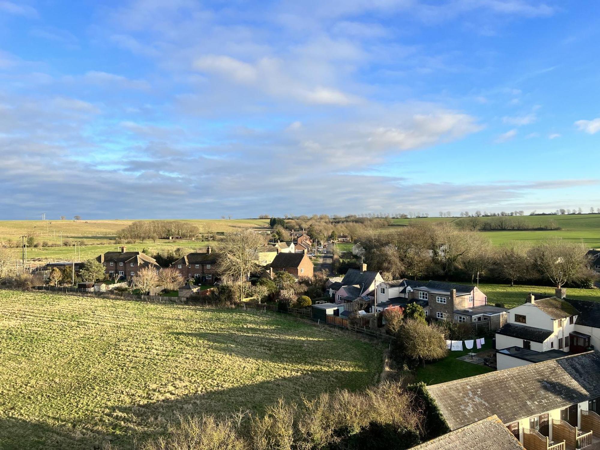 Dog And Castle Inn *